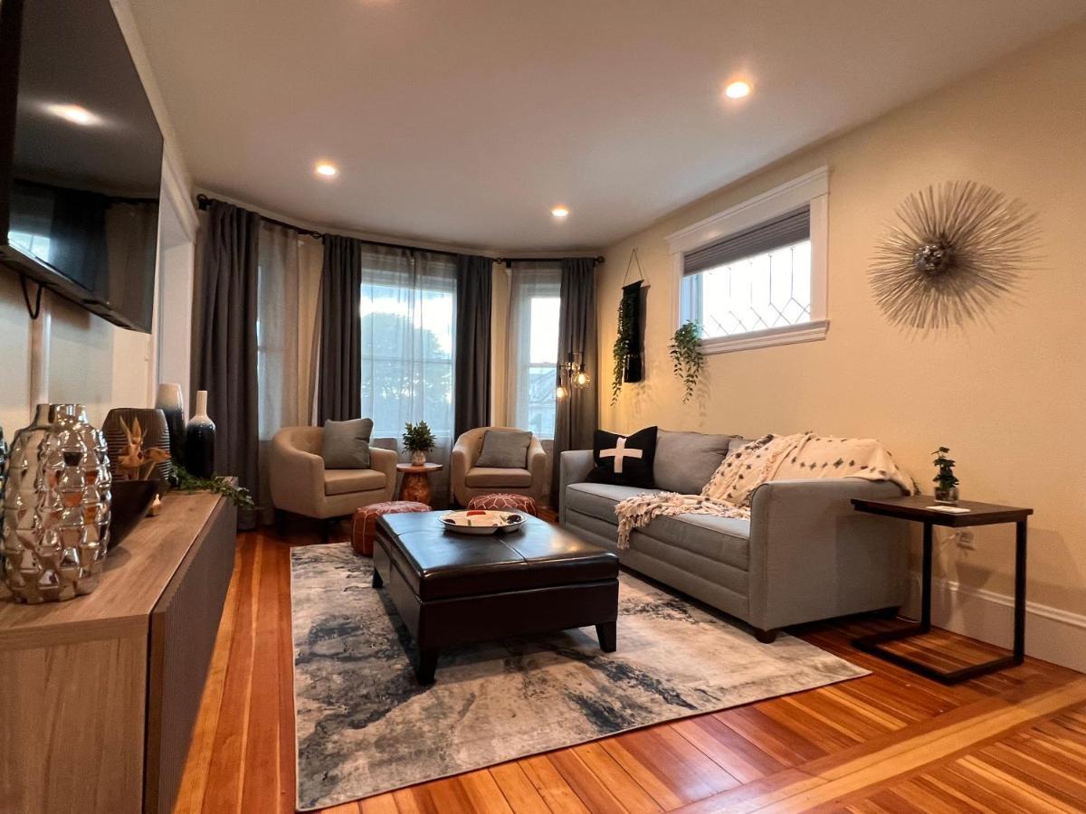 Your Boston Retreat - Great Porches - 2/Br Sleep 6 Everett Dış mekan fotoğraf